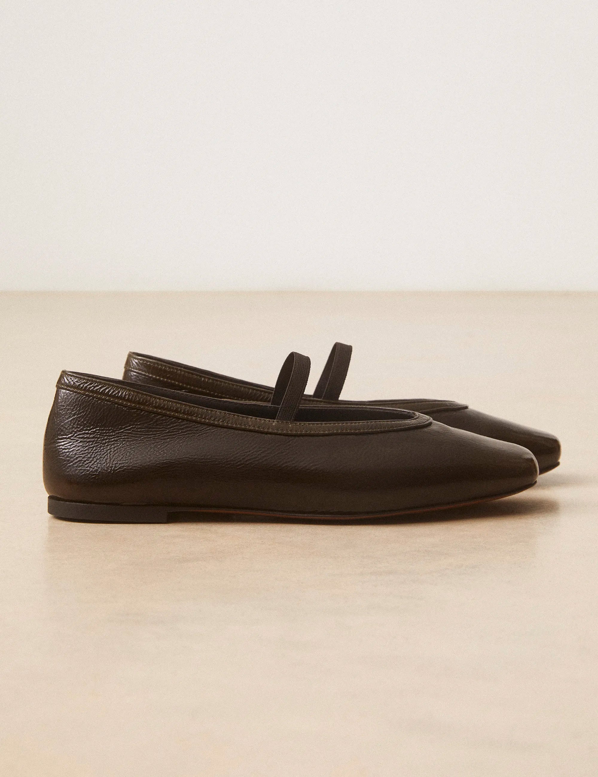 Ballerines Cuir Vernis Kaki - Numéro 136 - Rivecour