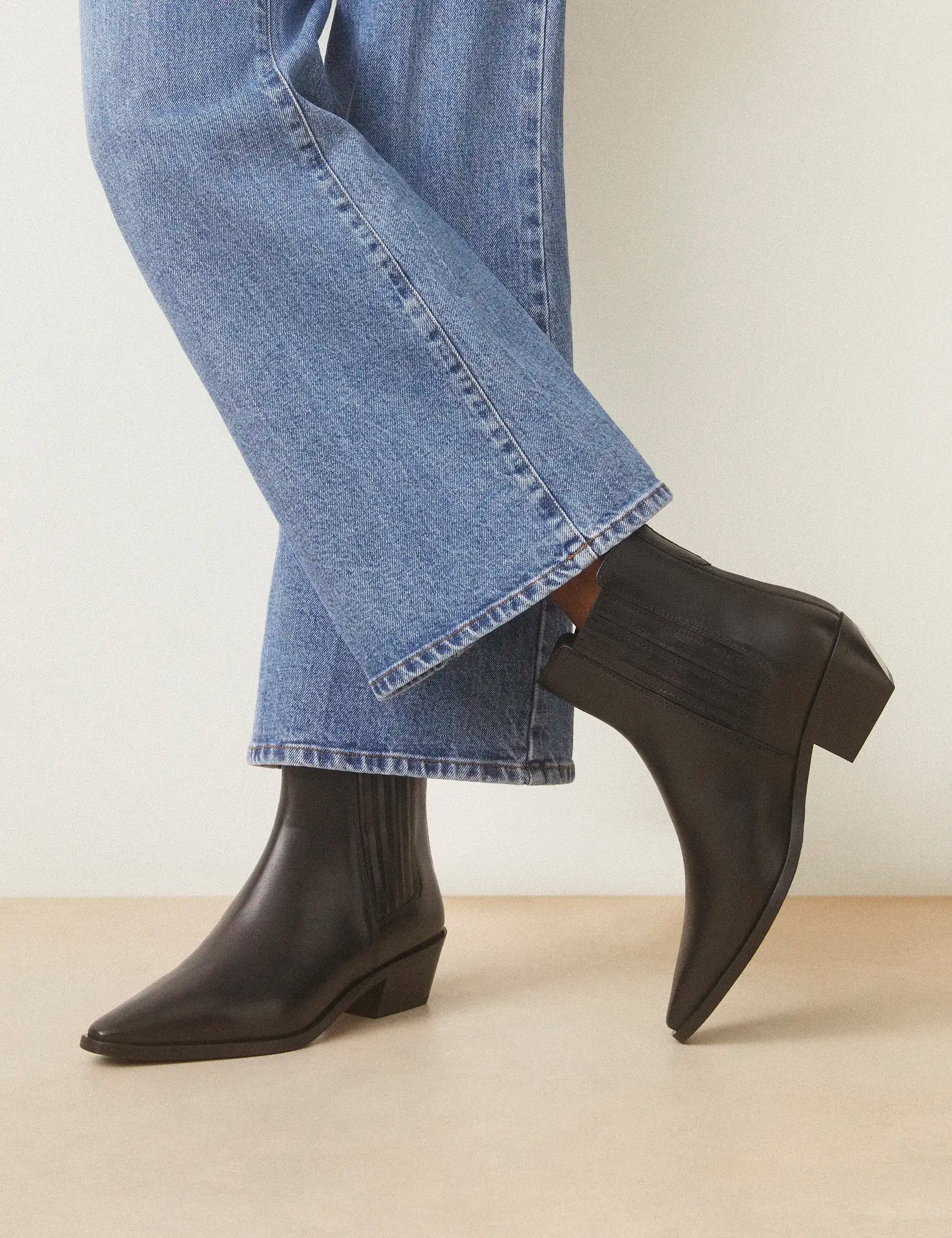 Bottines À Talons Cuir Glacé Noir - Numéro 405 - Rivecour