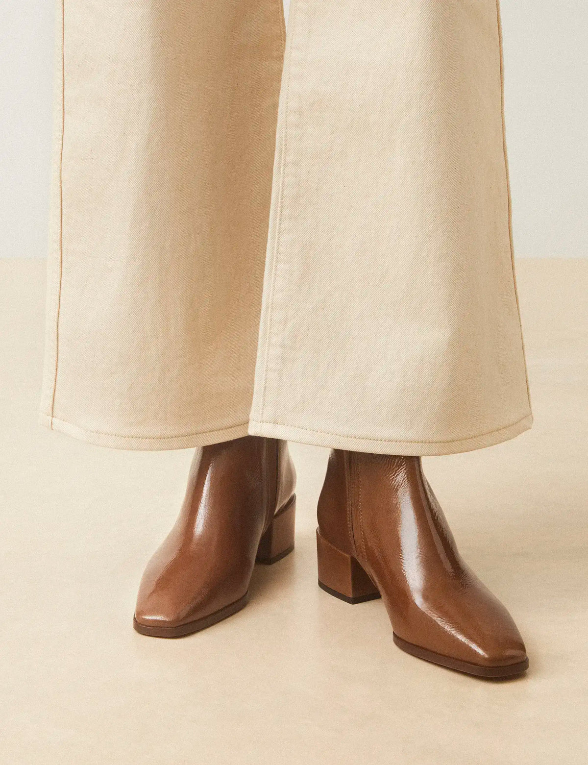 Bottines À Talons Cuir Vernis Brun - Numéro 406 - Rivecour