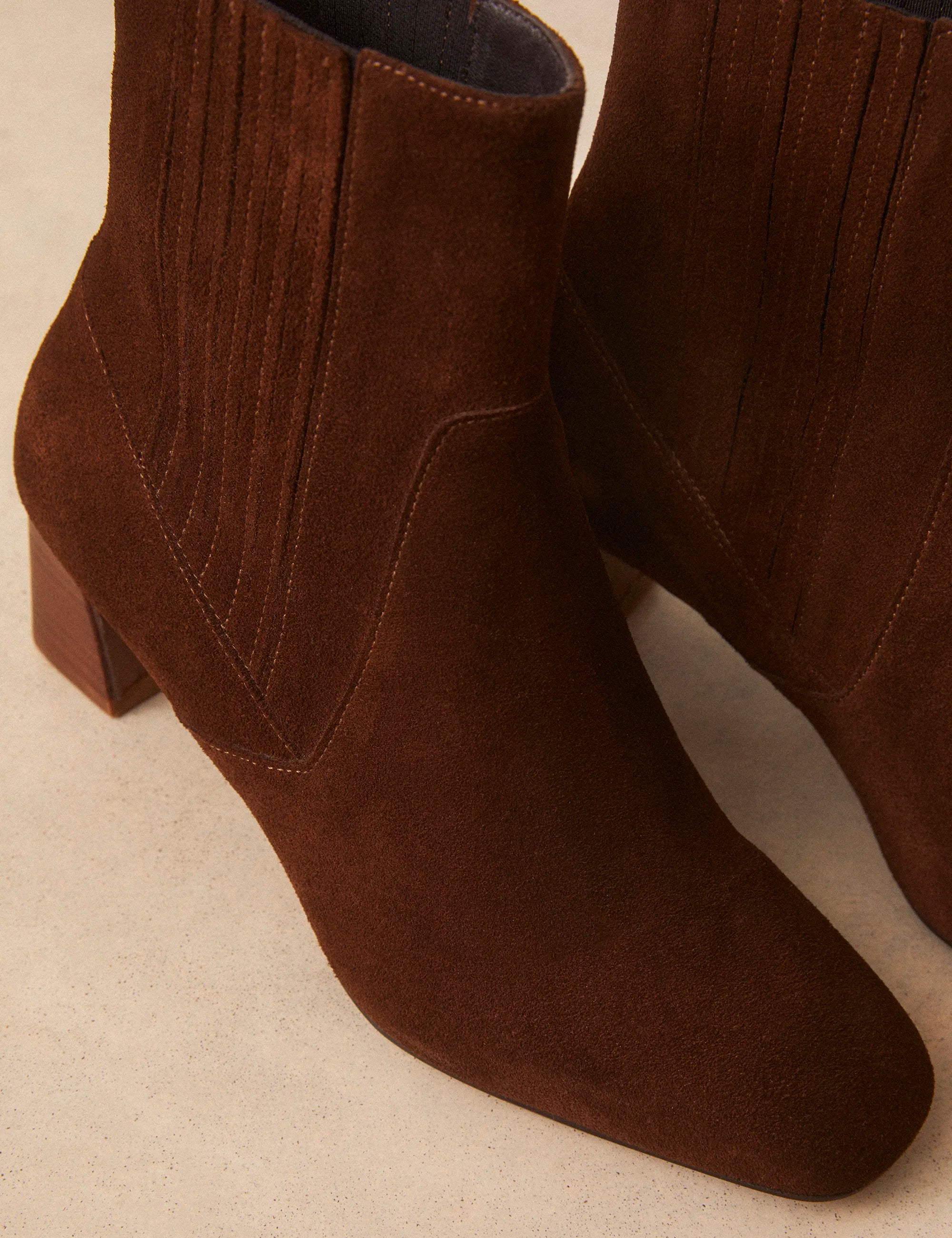 Bottines À Talons Suède Noisette - Numéro 522 - Rivecour