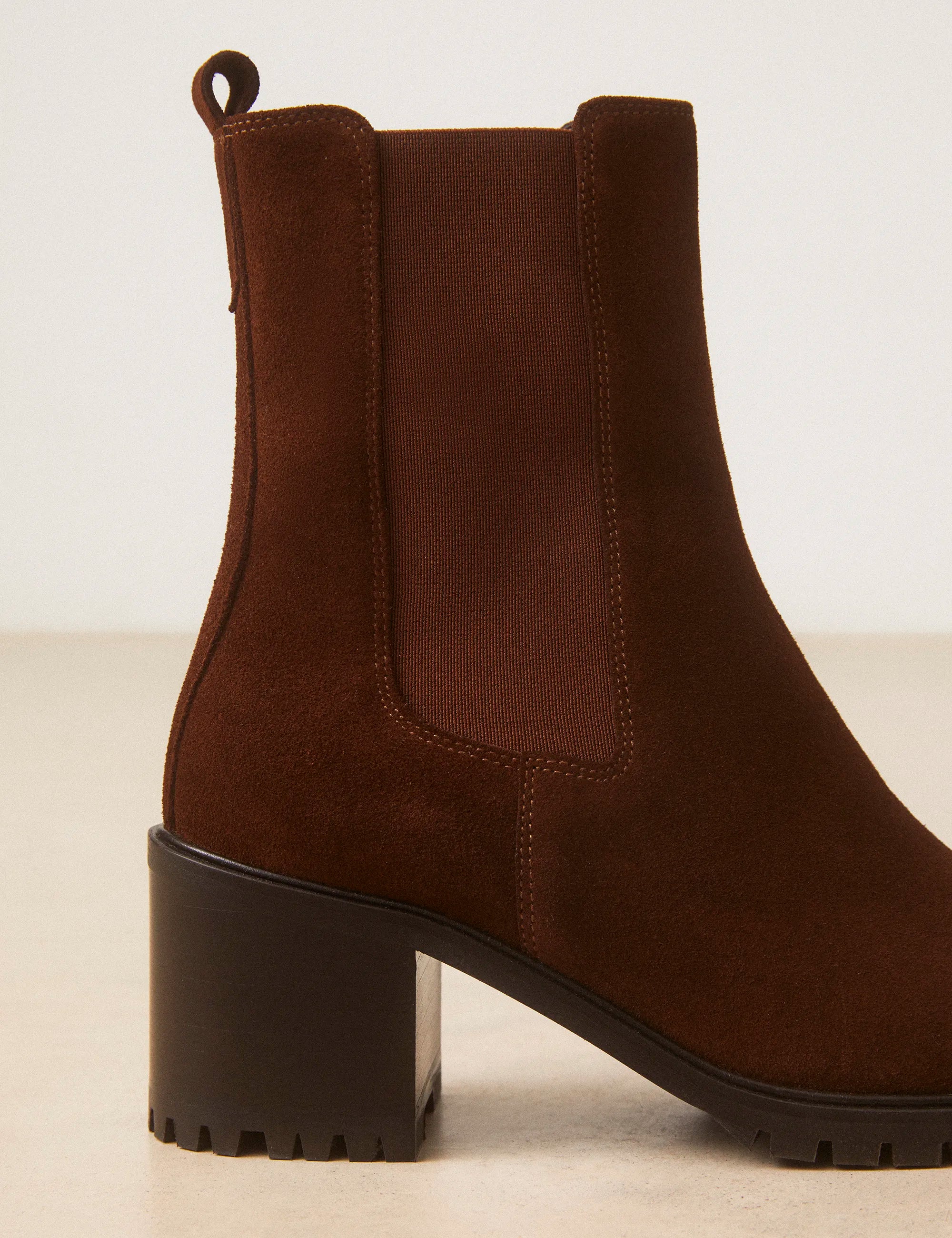 Bottines À Talons Suède Noisette - Numéro 559 - Rivecour