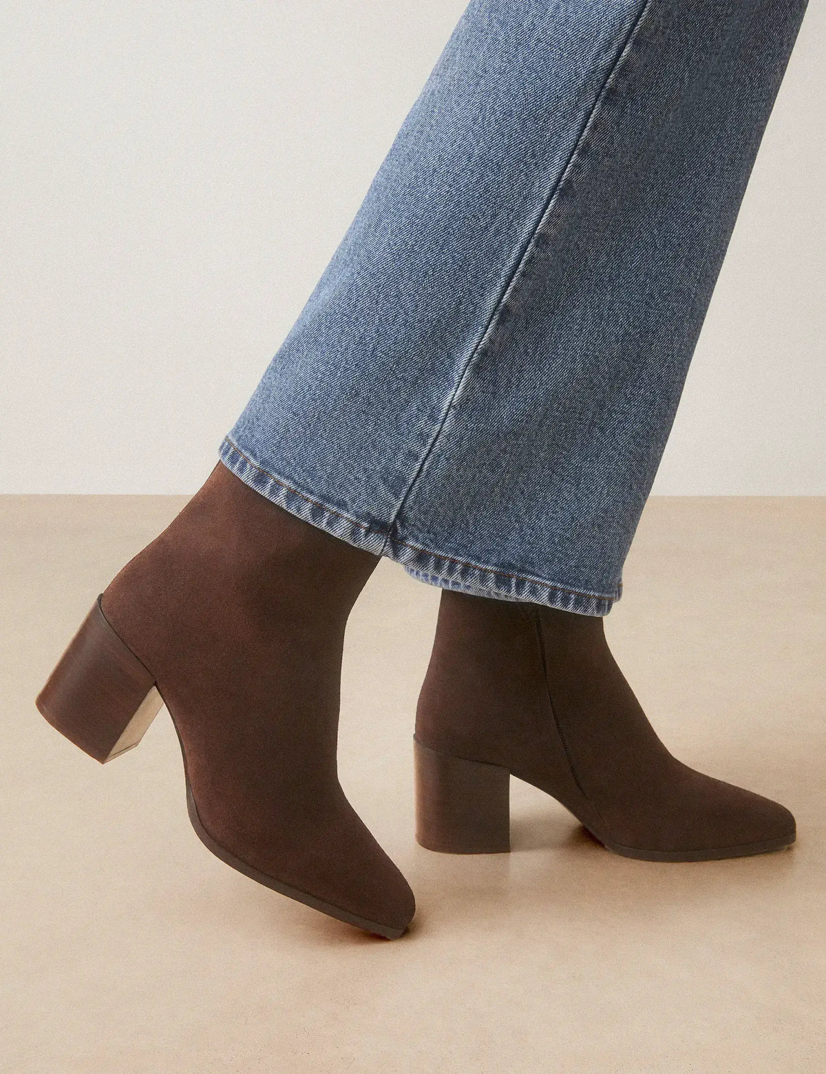 Bottines À Talons Suède Marron Chocolat - Numéro 670 - Rivecour