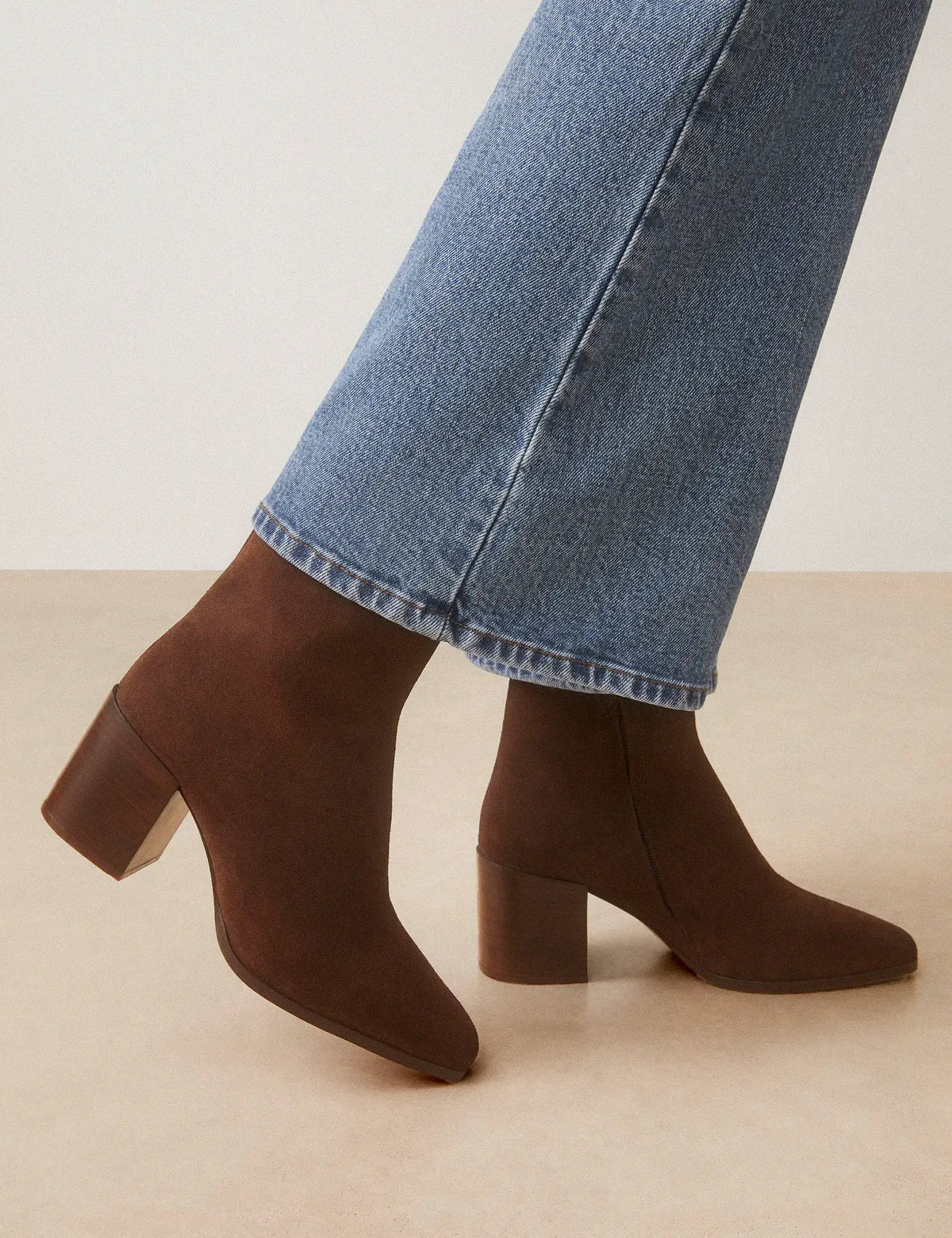Bottines À Talons Suède Marron Chocolat - Numéro 670 - Rivecour