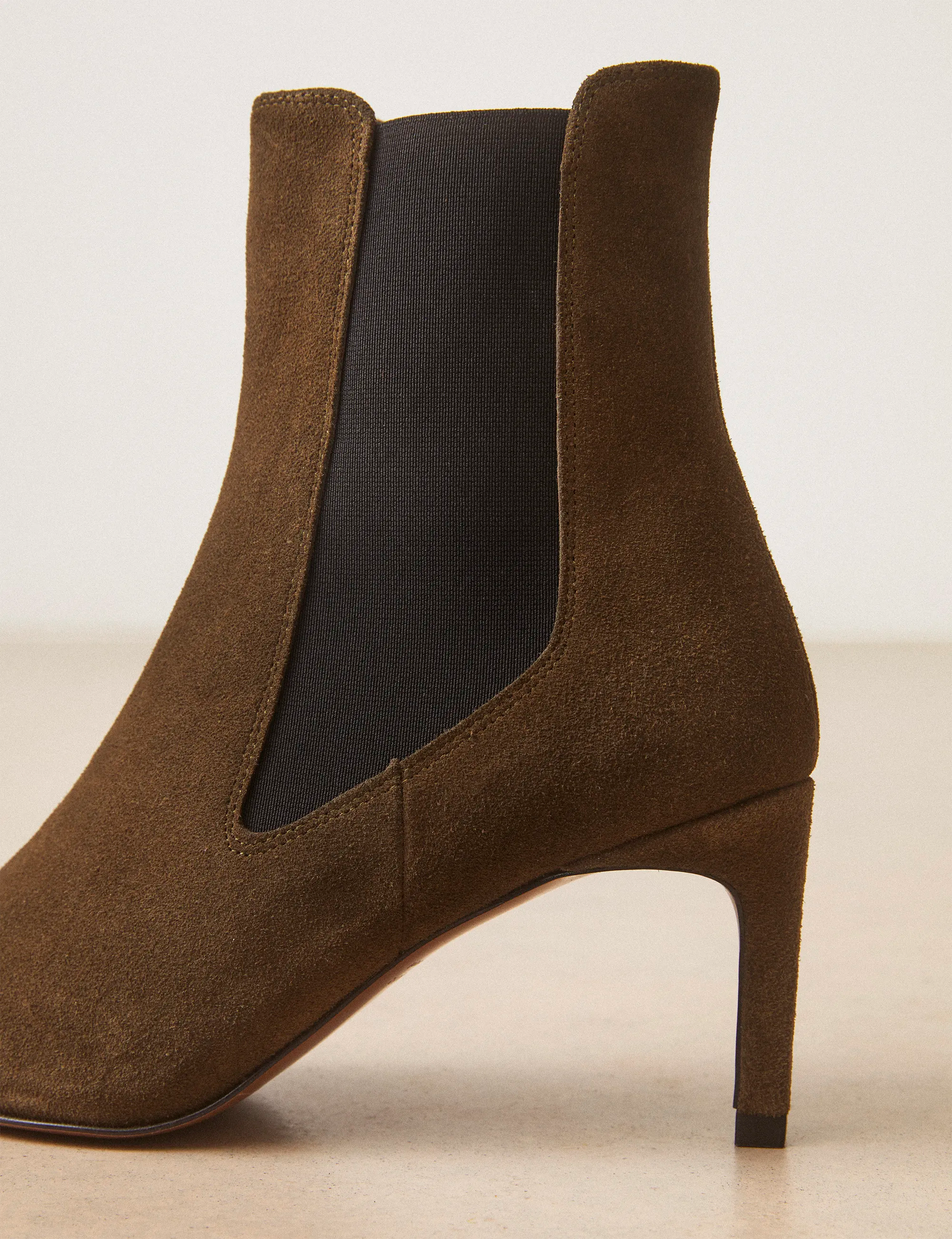 Bottines À Talons Suède Kaki - Numéro 711 - Rivecour