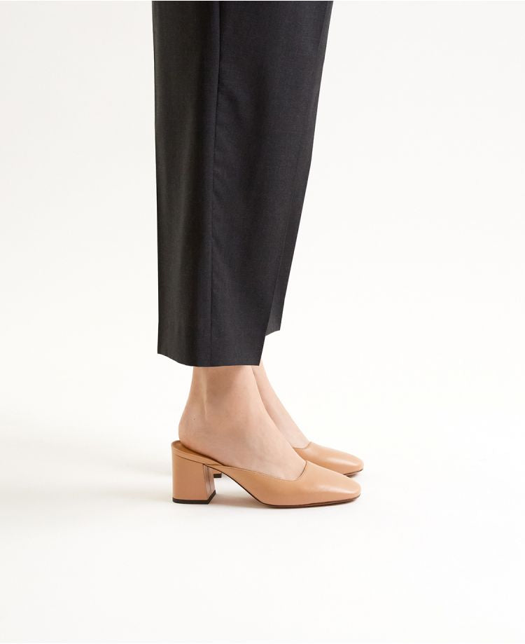 Mules n°604 Camel
