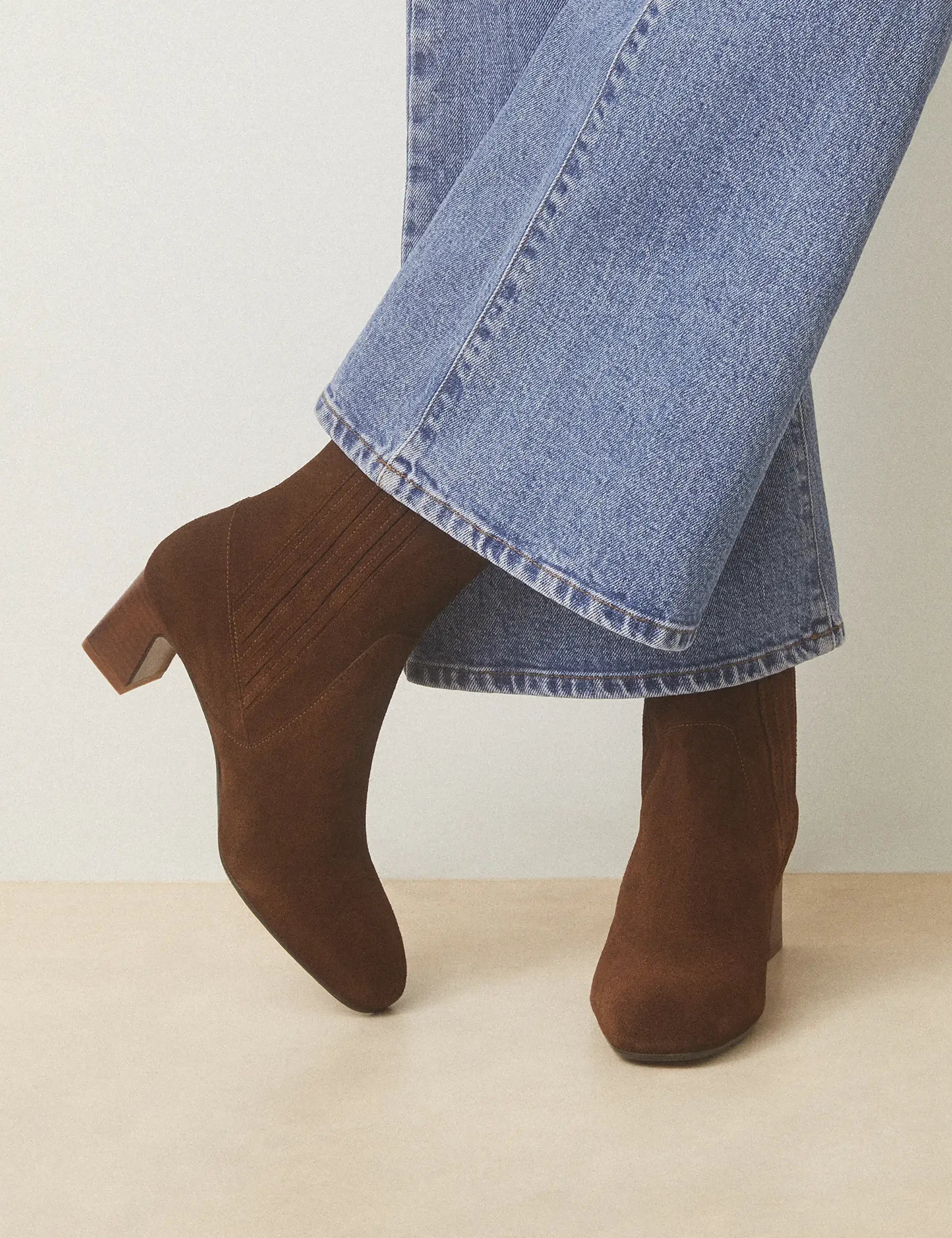 Bottines À Talons Suède Noisette - Numéro 522 - Rivecour