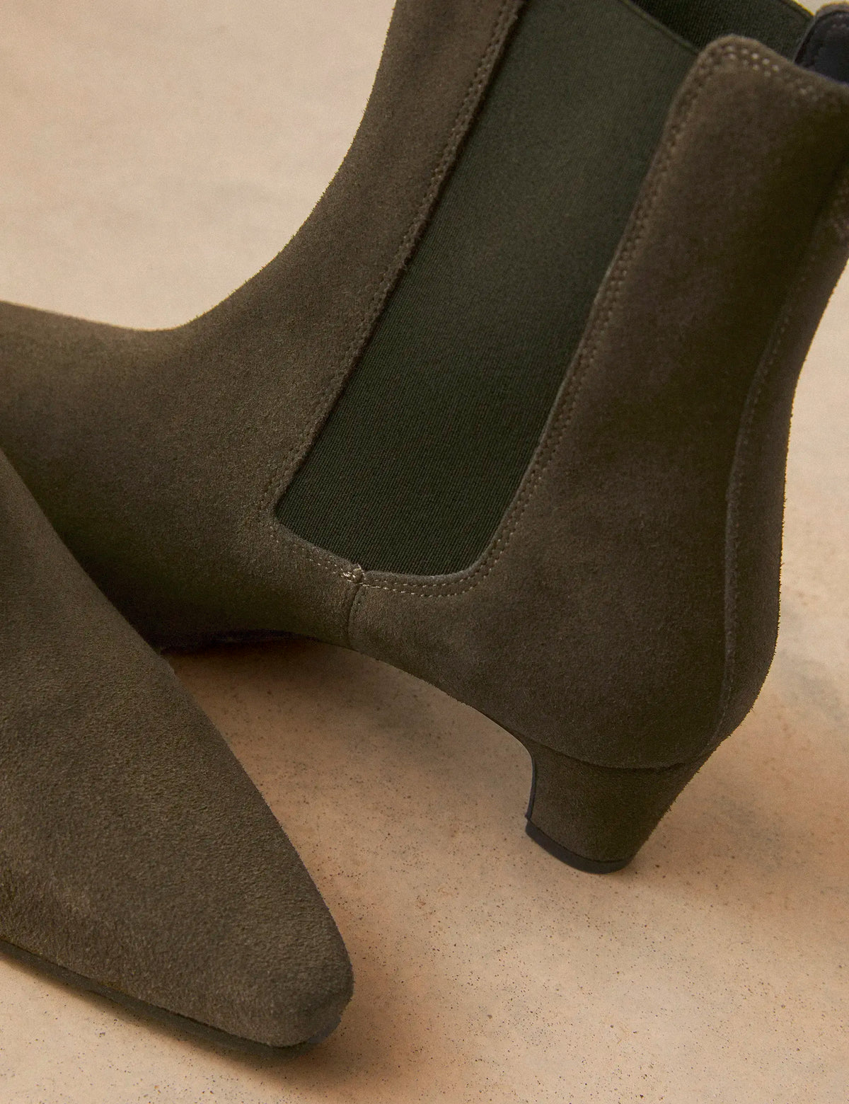 Bottines À Talons Suède Kaki - Numéro 525 - Rivecour