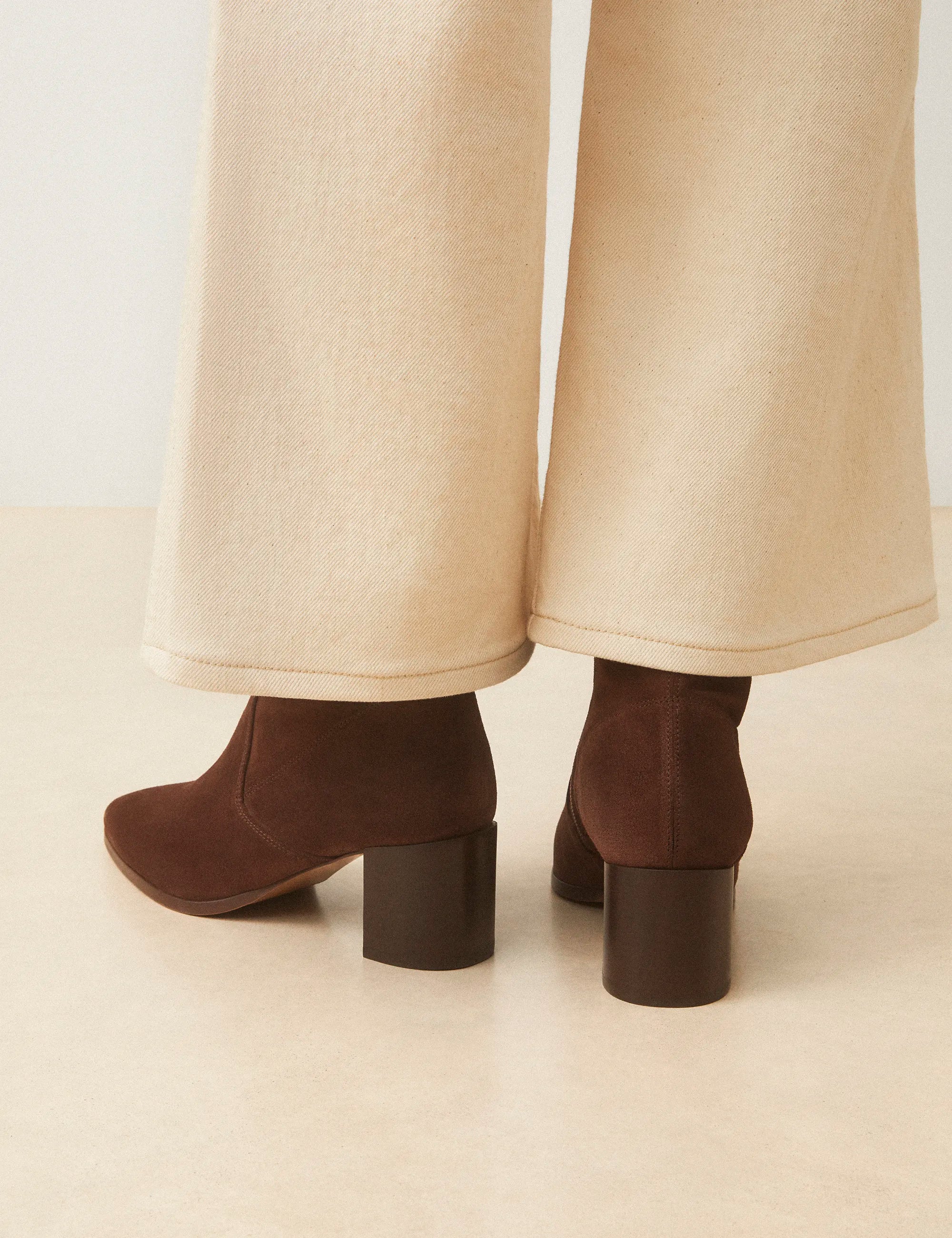 Bottines À Talons Suède Marron Chocolat - Numéro 556 - Rivecour