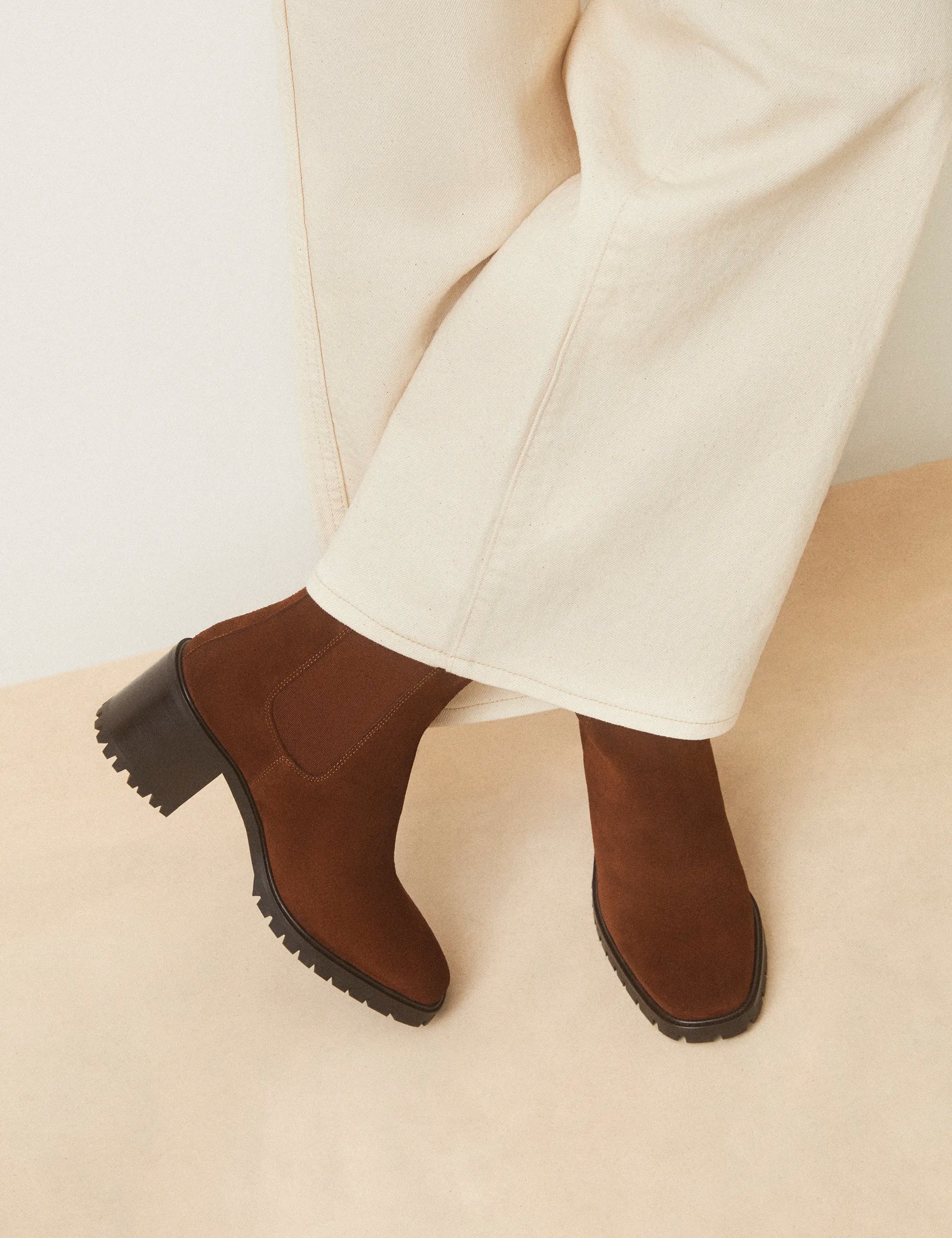 Bottines À Talons Suède Noisette - Numéro 559 - Rivecour