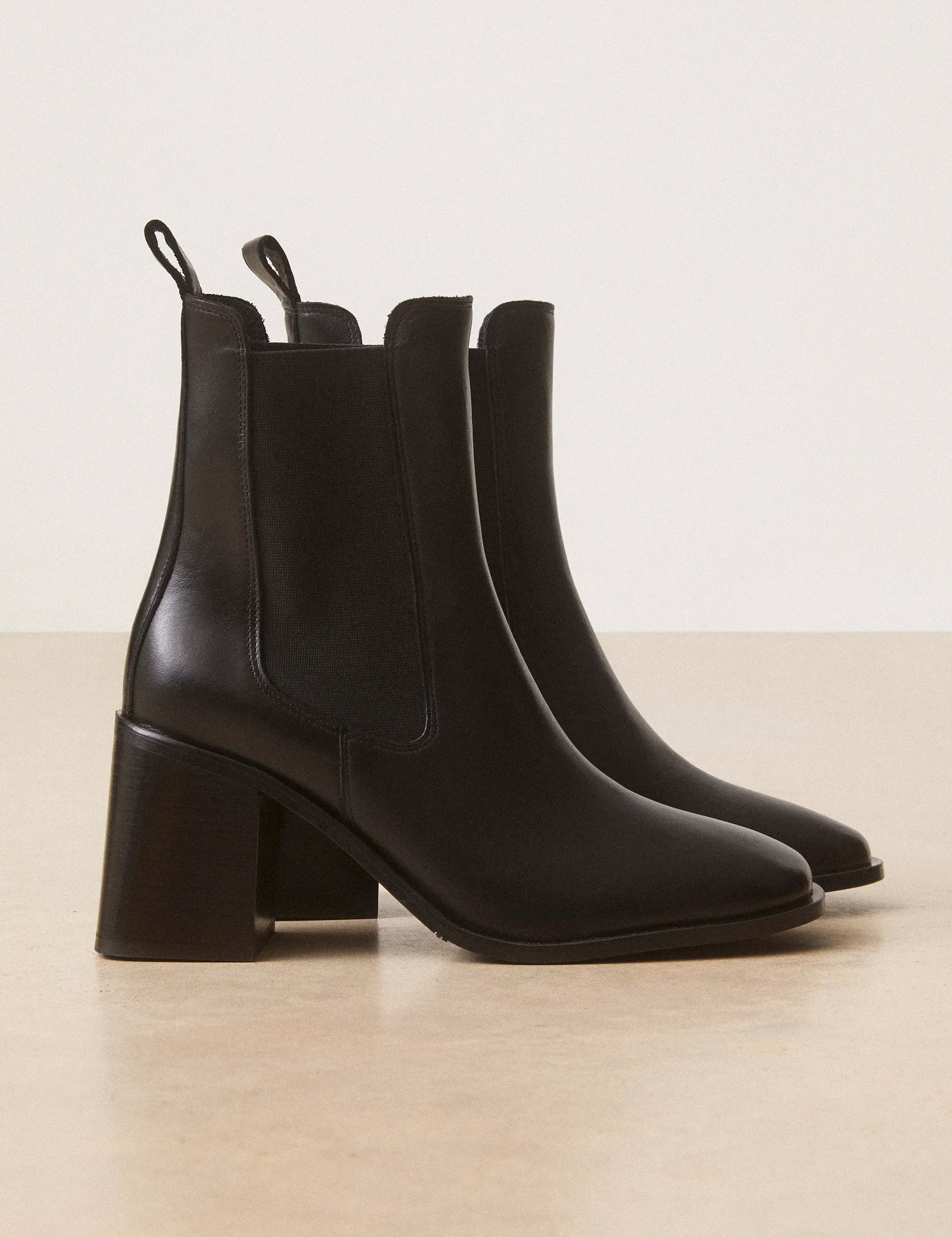 Bottines À Talons Cuir Noir - Numéro 708 - Rivecour