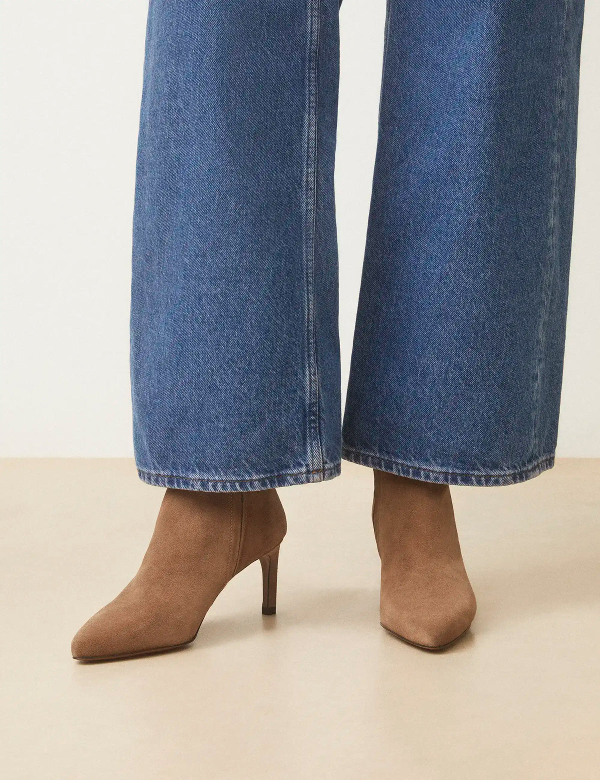 Bottines À Talons Suède Taupe - Numéro 720 - Rivecour