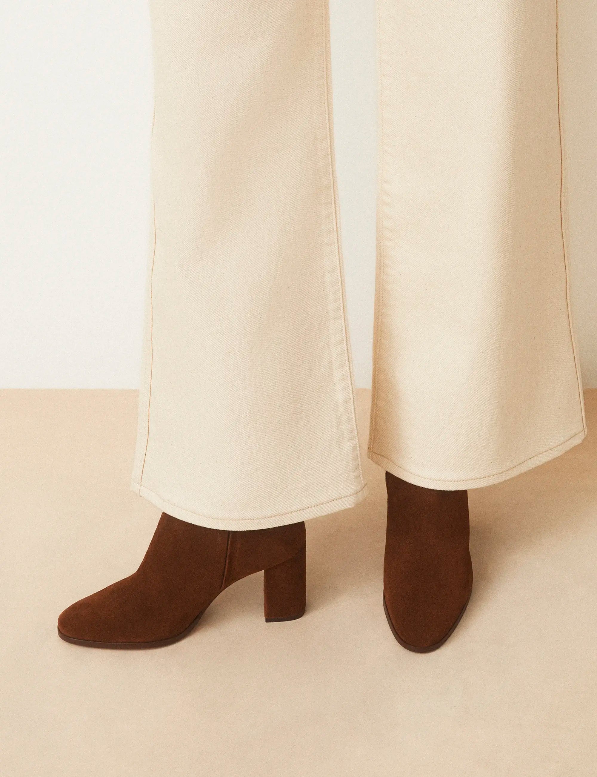 Bottines À Talons Suède Noisette - Numéro 822 - Rivecour